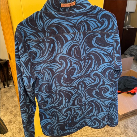 Vineyard vines pullover - Picture 2 of 2